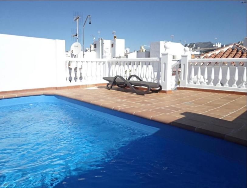 Las Flores Apartments Нерха Экстерьер фото