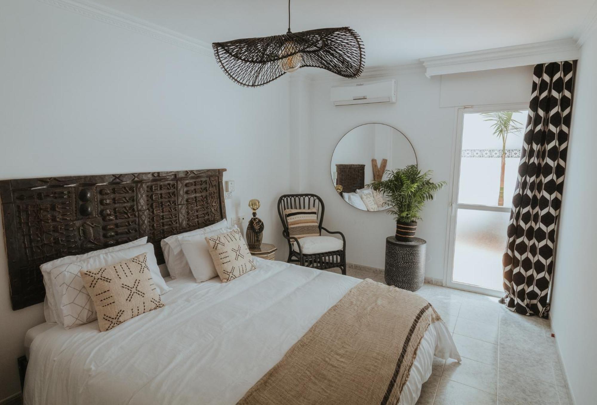 Las Flores Apartments Нерха Экстерьер фото